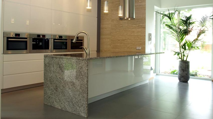 high-end marble kitchen work top